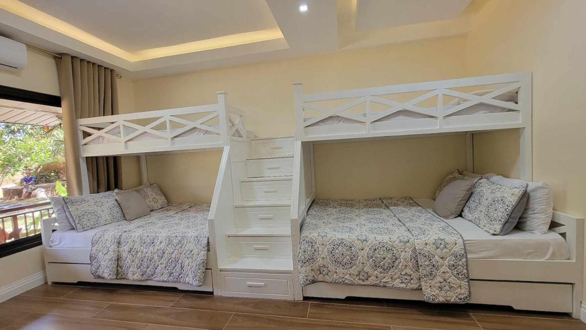 Redwood Cabin Bolinao Buitenkant foto
