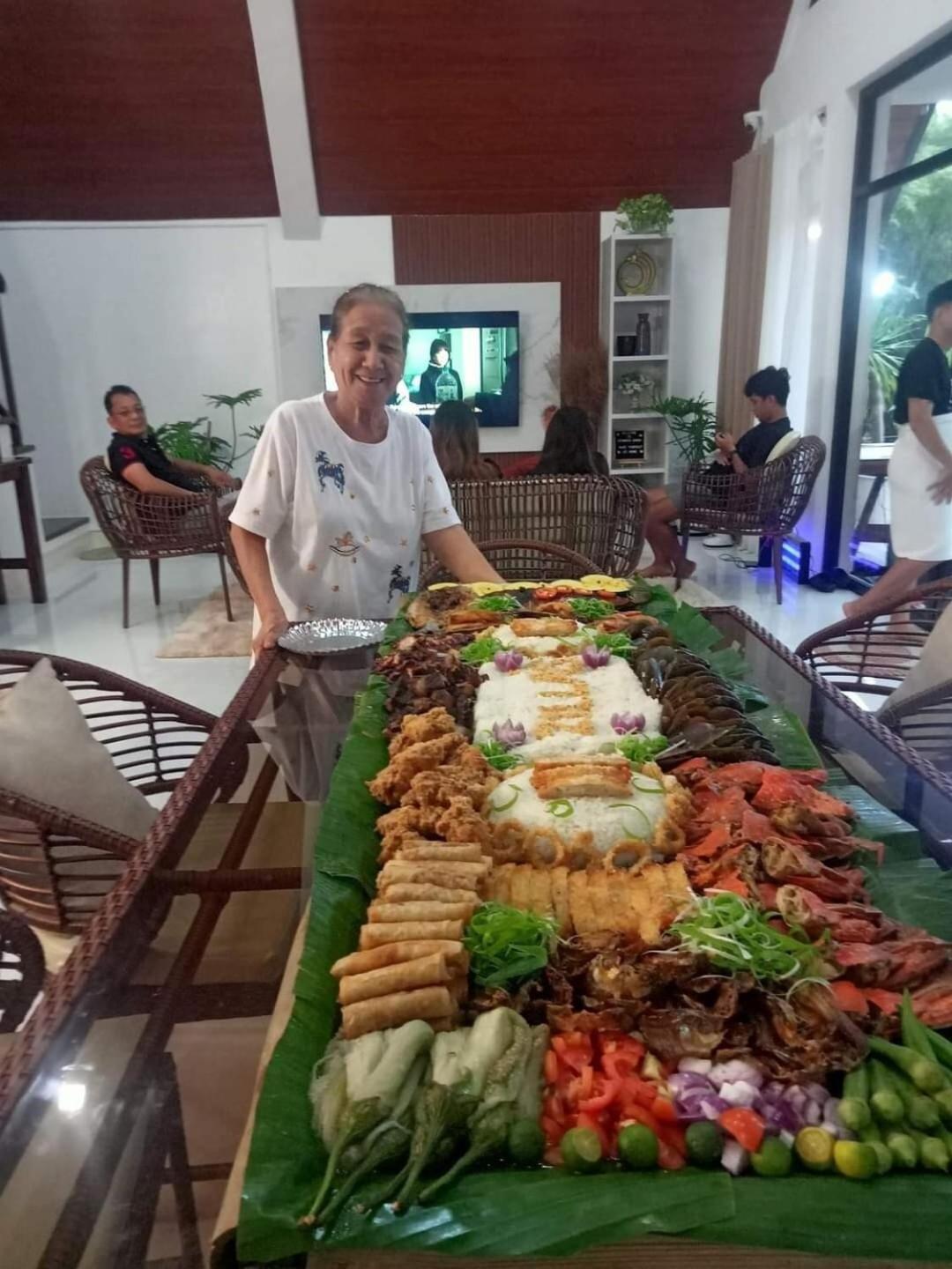 Redwood Cabin Bolinao Buitenkant foto